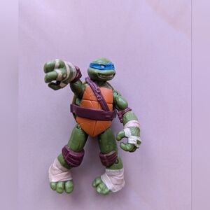 Teenage Mutant Ninja Turtles Leonardo Talking Figure 2012 Viacom Playmates